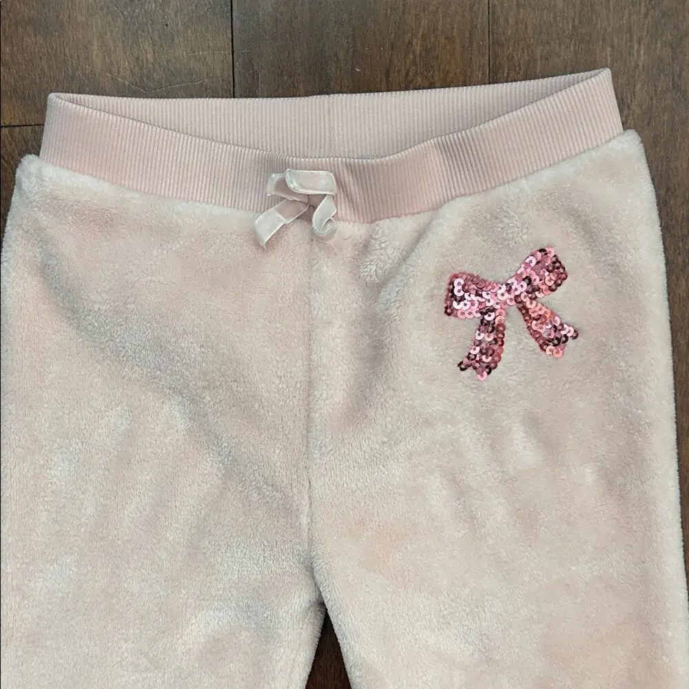 Derek Heart Kid’s Deliciously Soft Pink Set with Sequin Bow Details, Size 6